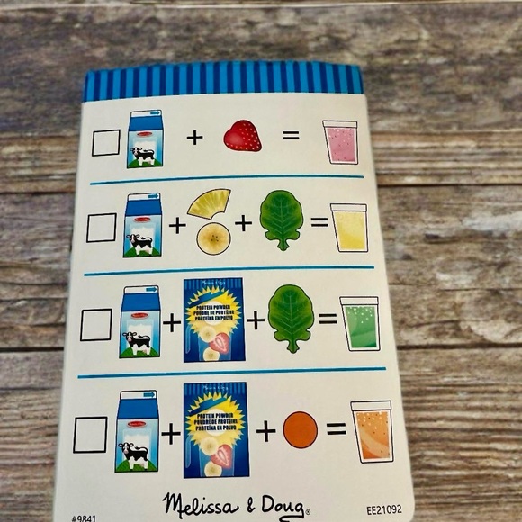 Melissa & Doug Smoothie Maker, Working Pretend Play Blender Set with Toy Food. - Picture 5 of 11